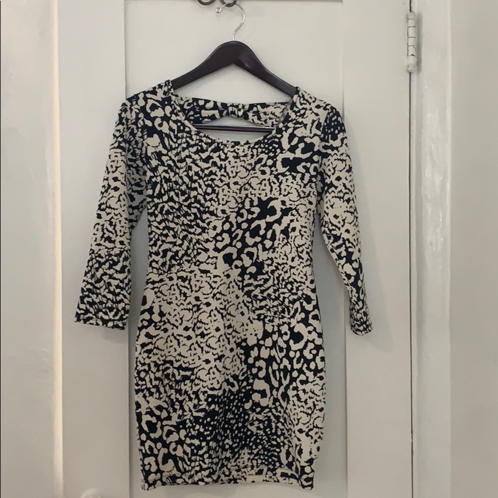 Bodycon black and white print